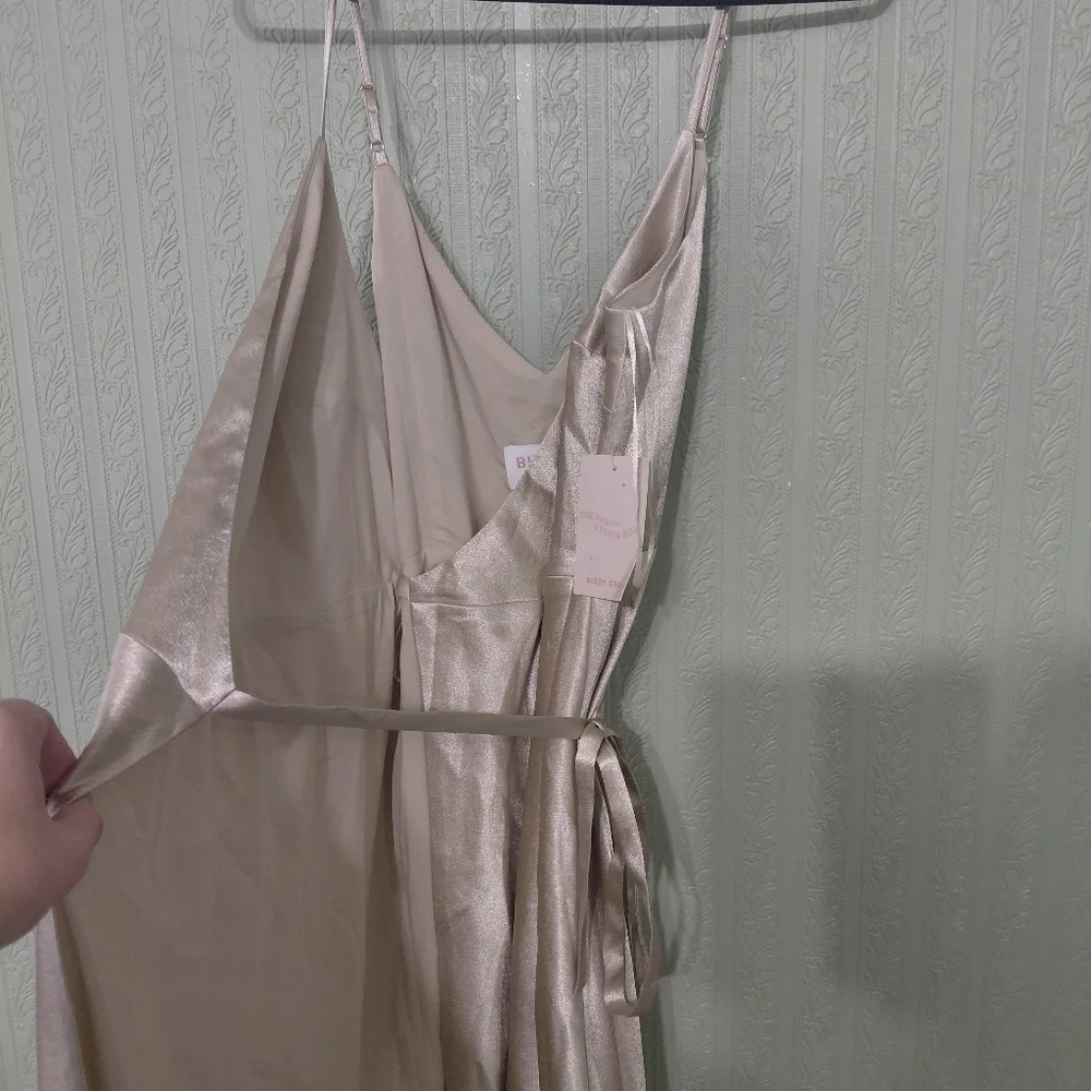 Nwt! BIRDY GREY Cindy Neutral Champagne Brides Maid Wrap Dress Satin Medium - Picture 4 of 8